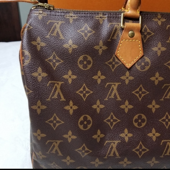 ***SOLD***Authentic Speedy 40 - Picture 4 of 16